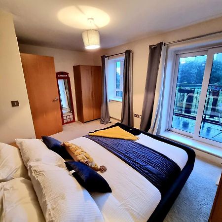Luxury 2-Bedroom Service Apartment With Balcony Манчестер Екстер'єр фото